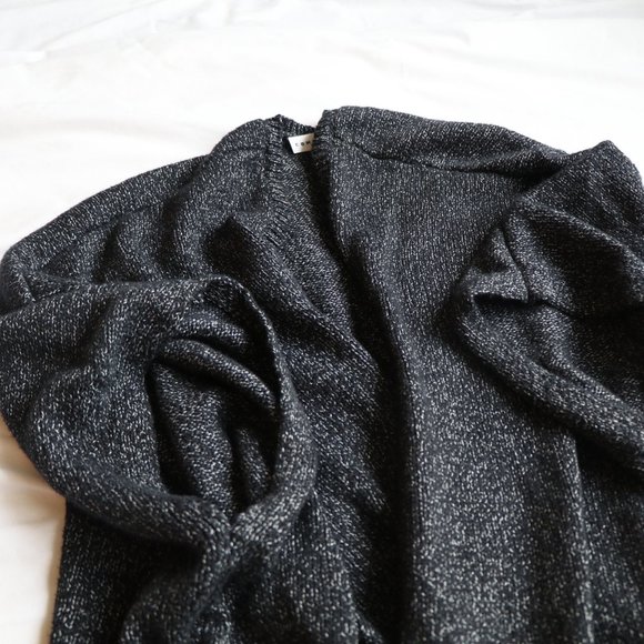 Aritzia Wool Cape - Picture 5 of 7